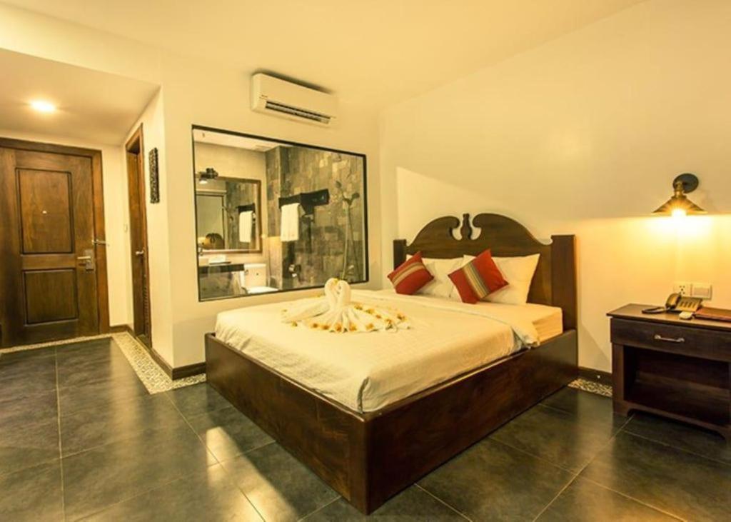 Yeak Loam Hotel Banlung Exterior foto